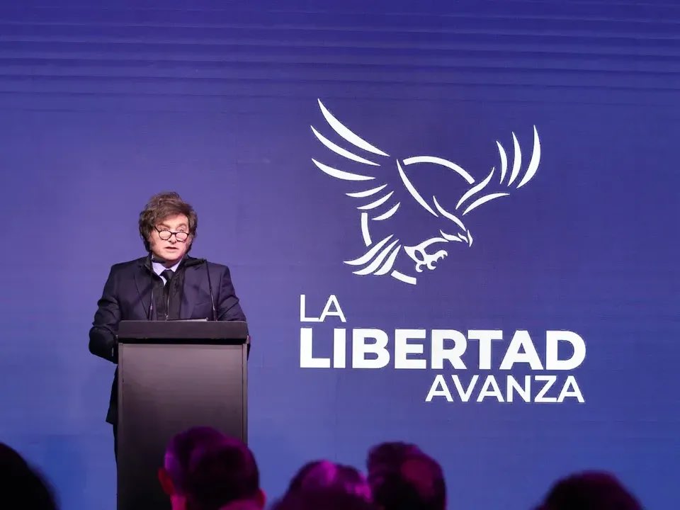 MEGA IMPORTANTE 🚨🚨🚨

Se necesitan fiscales para la comuna 2 en CABA 🔥🔥🔥

Si tenés ganas de fiscalizar o conocés a alguien que quiera, mándame DM o también podés comunicarte con <a href="/julianepherra8/">Julian Epherra</a> o <a href="/lucaabys/">LUCA</a> 

Los que no puedan o ya sean fiscales para las próximas elecciones