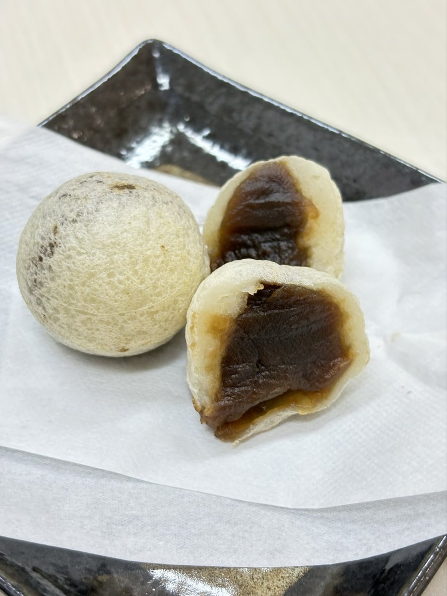 ankoya9's tweet photo. 山形県鶴岡市エスモール1F
あんこ専門店cafe【平澤製餡】では、
新しい店長を迎え、
店内をリニューアルしました✨

あんこ専門店cafe【平澤製餡】
山形県鶴岡市錦町2-21
070-5563-0235
AM10:00-20:00 https://t.co/6ZSkZZWAhD