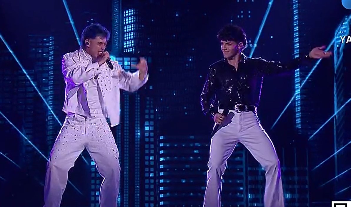 Lo suelto que está Nico por favor LO QUE EVOLUCIONÓ en #LaVozArgentina. Luck Ra un showman total tmb, geniales.