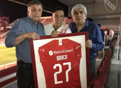 SociosporCAI's tweet photo. En #Independiente desaparecieron 869 mil dólares donados por Esequiel Barco. Es el equivalente a 43 coimas de Moretti. 

¿Ahí no existe la Justicia? ¿La auditoría que prometió Seoane llegará en algún momento? https://t.co/nysdJCNyau