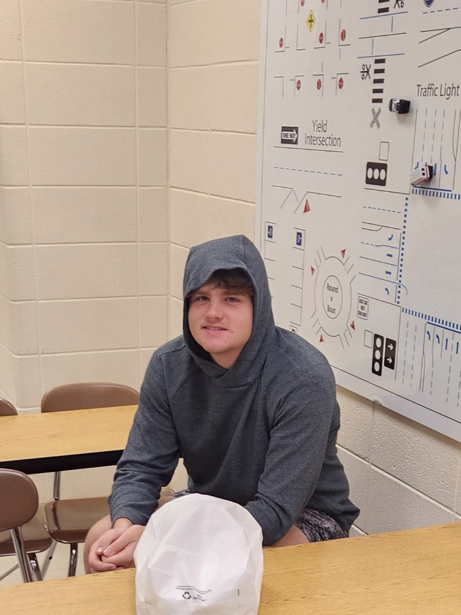 Not the outcome we wanted on Friday night, but we were back at it this morning, and <a href="/Camdensiv/">Camden Sivewright</a> earned himself some 🥞. Thank you Fresh Start Cafe for supplying the Monday morning fill-ups.