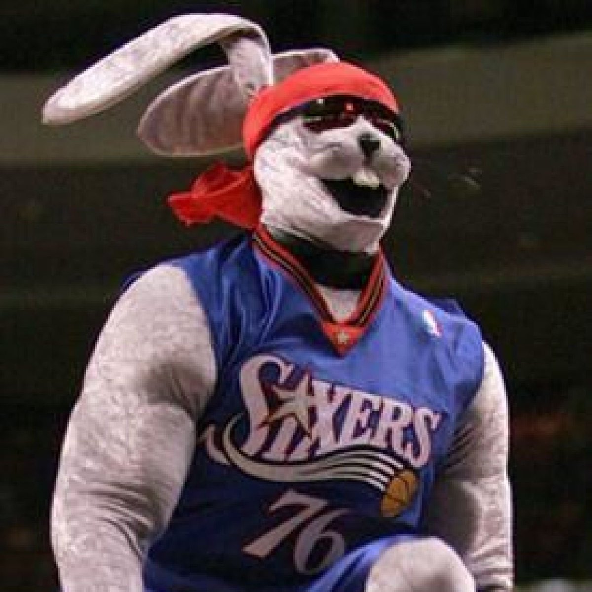 KyleNeubeck's tweet image. Big Sixers news:
Team announces mascot Hip Hop is returning for this season’s 2001 celebration