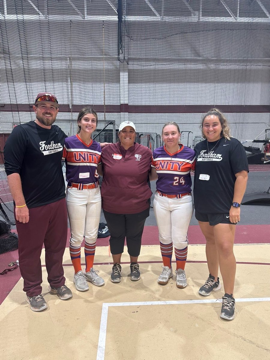 MaddieKFalvey's tweet image. Attended a great camp hosted by @FordhamSoftball with my teammate @Jordyncowell24 Thanks to all the coaches and players who offered improvement tips on my pitching, hitting, & fielding 🥎 @CoachInouye @JaspersSoftball @StagsSoftball @avafitzmaurice5 @Lafayette_SB @Muhl_sball…