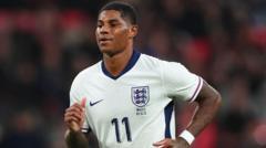 TOPXNews's tweet image. 🚨 Thomas Tuchel has a message for Marcus Rashford: Don’t let regrets define your career! 💪 Focus on your passion and potential. Every match counts! 

Read more: ift.tt/CkLfopw 

#FootballAdvice #Rashford #Tuchel #Motivation⚽️