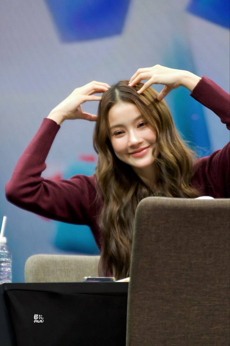 TrendforNTF_VN2's tweet photo. If you see this post QUOTES | RETWEET | REPLIES with: NAMTANFILM LOOK SUPER CUTEEEE 🤏🏻🤏🏻🤏🏻
👉Change your keywords for better trend results!!

NAMTANFILM FAN NII WAA

#GMMTVFANIVALxNamtanFilm
#NamtanFilm #LUNAR
@NamtanTipnaree @filmracha https://t.co/AUHyTqJGka