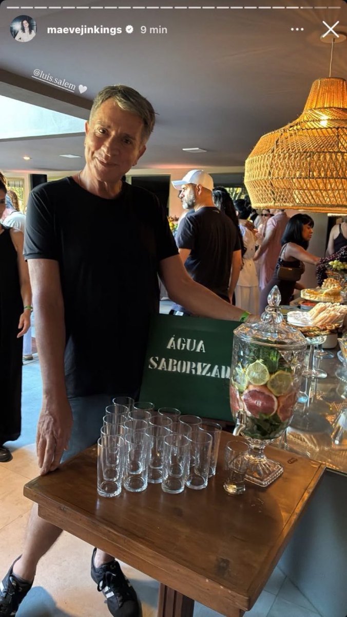 Tadinha da Tia Celina kkkkk na cadeia não terá: 

#ValeTudo