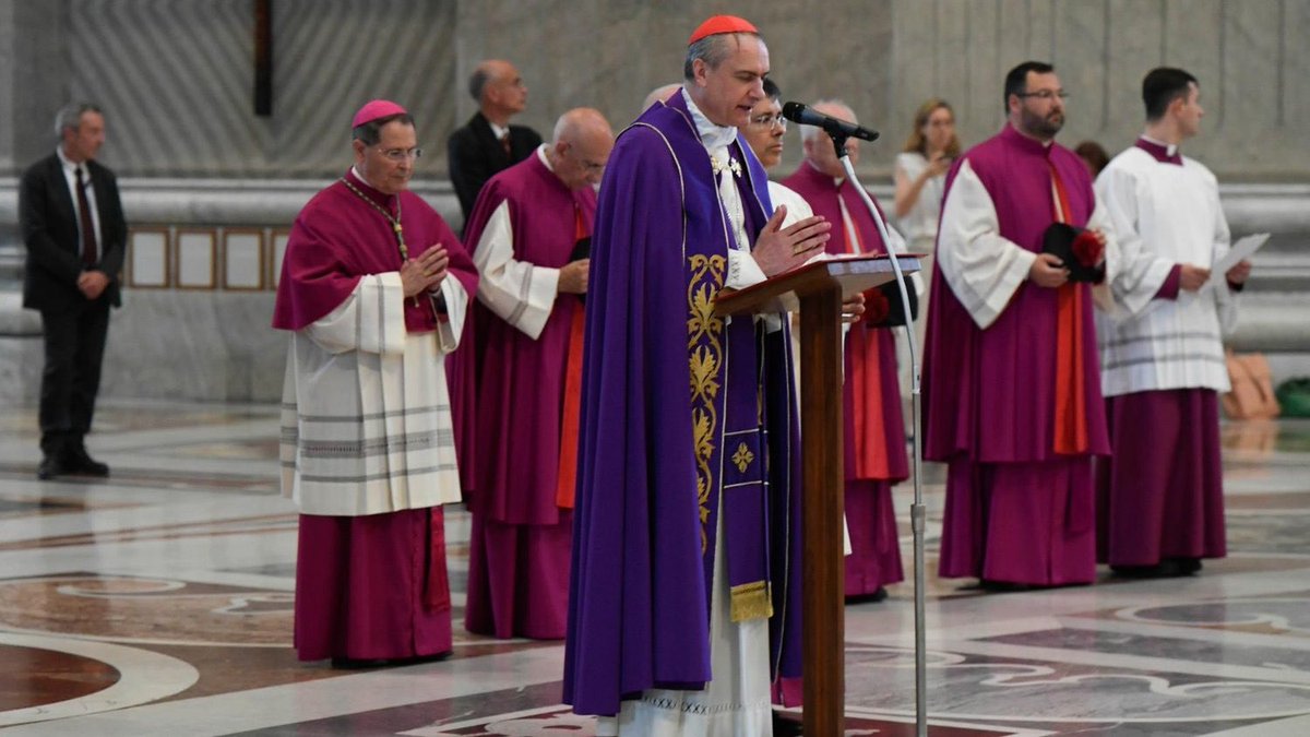 El día de hoy a las 12:45pm hora local, en la Basílica de San Pedro, se llevó a cabo el Rito de reparación tras la profanación reciente.
