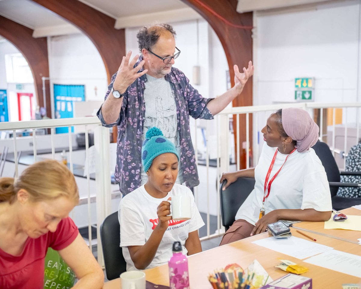 Local people experiencing homelessness or at risk of becoming homeless, as well as members of the wider community, are taking part in an exciting new poetry project which will see them asking questions about their life and what the future may hold: caritassalford.org.uk/true-north-phi…