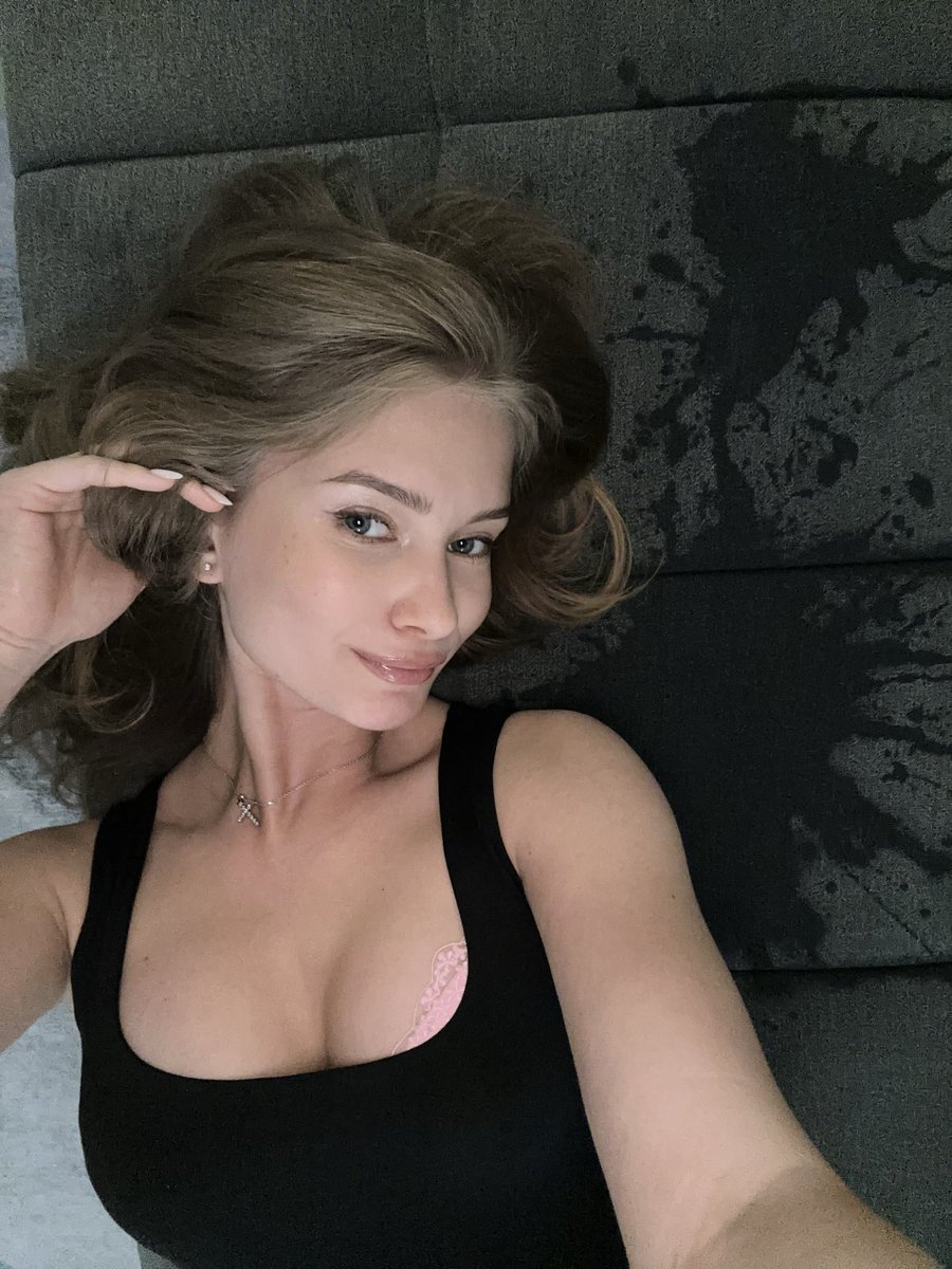 hätte viel weniger probleme wenn du mich hier einfach mal ordentlich durch Bumsen würdest, ich bin ehrlich…😤