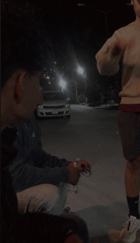Lat_teee's tweet photo. extraño la skatesquad😪 https://t.co/uraKxtObpA