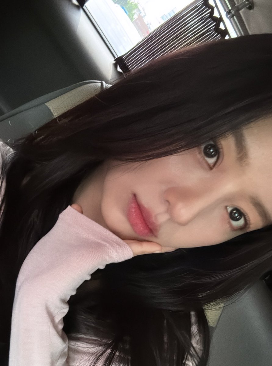minah320's tweet photo. @320GAE 하나는 더 서비스 https://t.co/xXZ15x9Wzw