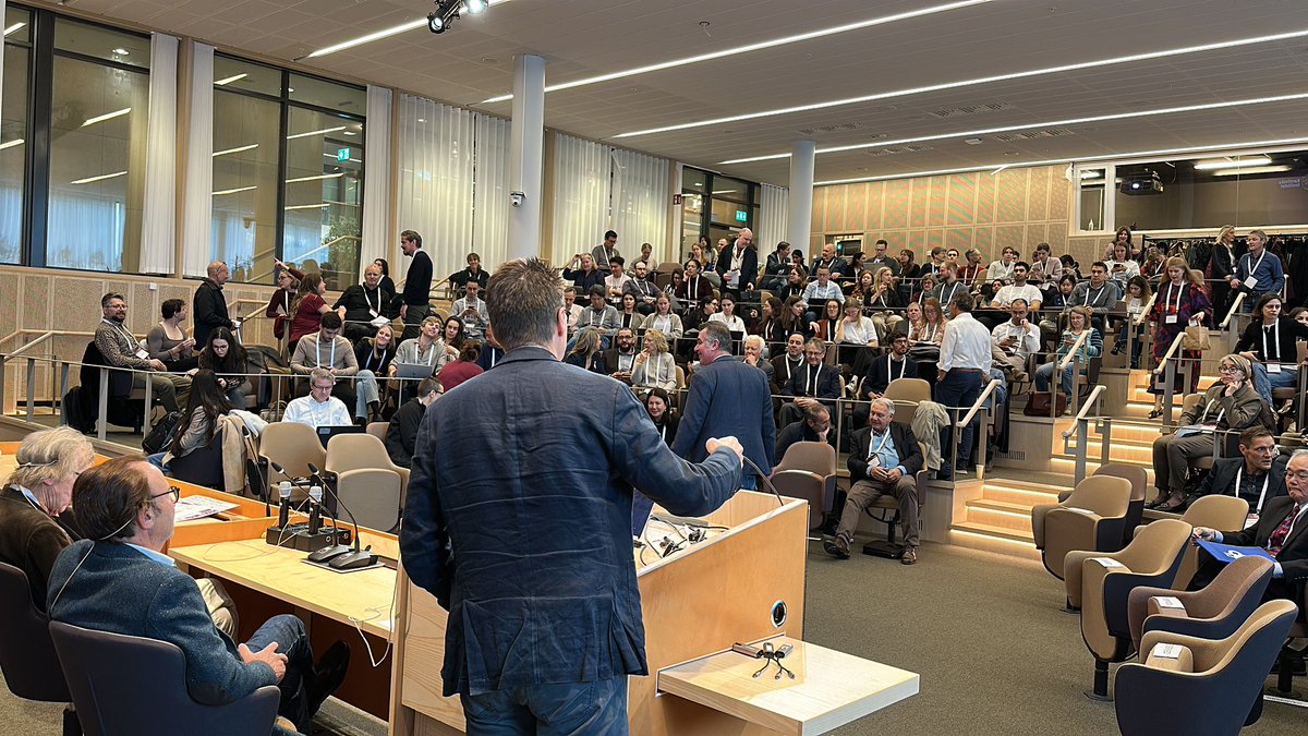 Benedict Chambers (@agingfencer) on Twitter photo NK50 meeting <a href="/karolinskainst/">Karolinska Institutet</a> some of the greatest minds in #nkcells and me NK50 meeting <a href="/karolinskainst/">Karolinska Institutet</a> some of the greatest minds in #nkcells and me
