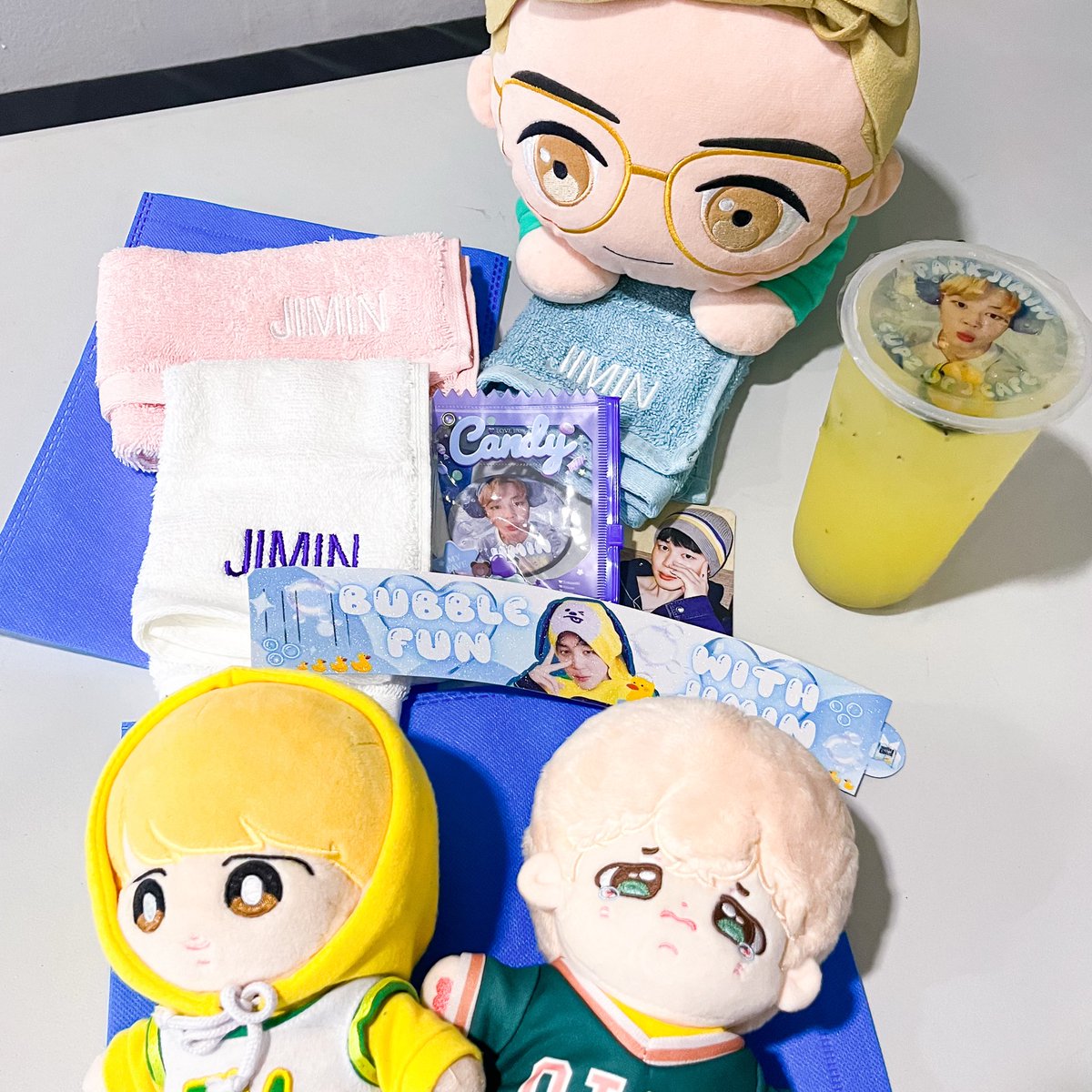 ABDvo_twt's tweet image. Happy Jimin Day 🎂

Thank you for celebrating Jimin’s birthday and for supporting our cupsleeve event! 💛✨

📍@CupzofJCafe 
📅 Oct 12-15

See you at the next event! 💫
#JiminDay #HappyJiminDay #BTS