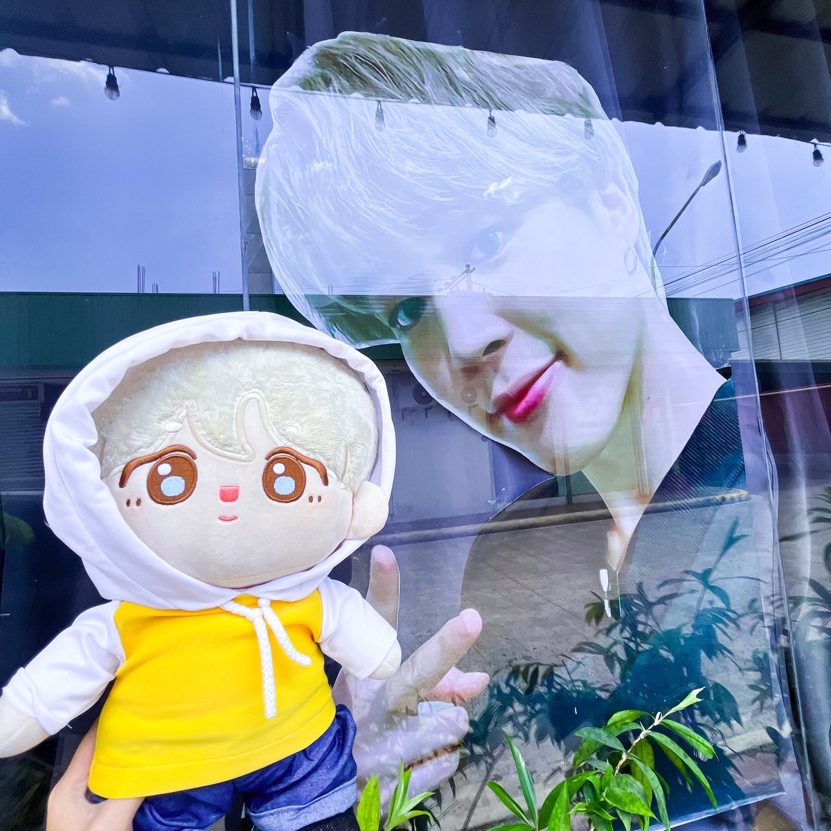 ABDvo_twt's tweet image. Happy Jimin Day 🎂

Thank you for celebrating Jimin’s birthday and for supporting our cupsleeve event! 💛✨

📍@CupzofJCafe 
📅 Oct 12-15

See you at the next event! 💫
#JiminDay #HappyJiminDay #BTS