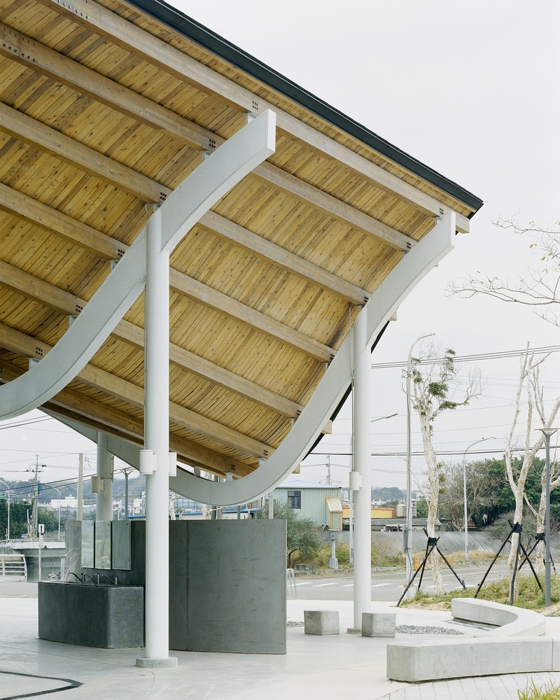 Harbourside Canopy by B+P Architects
Taiwan 🇹🇼

ow.ly/nGck50XaenV