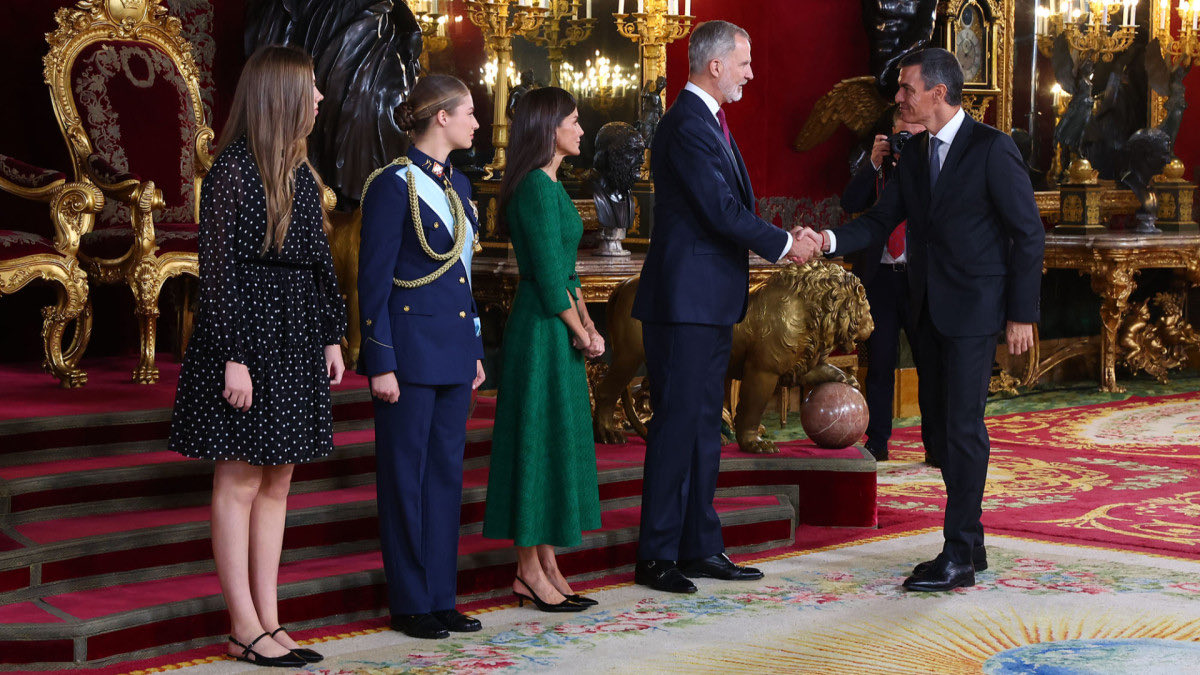 🇪🇸 "La opción por suprimir las comunidades autónomas (20%) o reducir sus competencias (22%) tiene más peso que la de mantener la situación actual (31%), profundizar en la 'autonomización' del Estado (17%) o la extrema de abrir el melón de la autodeterminación (10%)". 

📉 Datos y