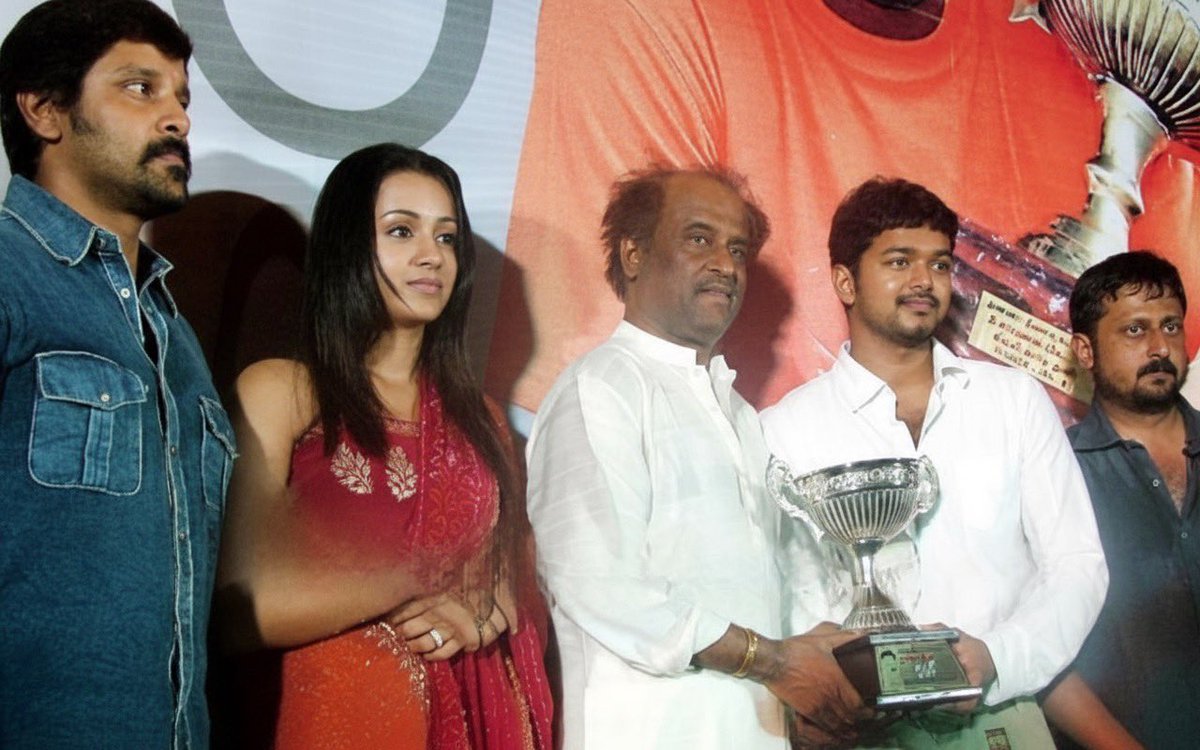 Avinash251826's tweet image. Rajinikanth at the Ghilli Silver Jubilee :
When Chandramukhi was released along with Sachein, people asked who was competing with whom. But Vijay said he was my fan, not a competitor. If Vijay is my fan, I am his admirer.
A film’s success or failure depends on its subject. If…