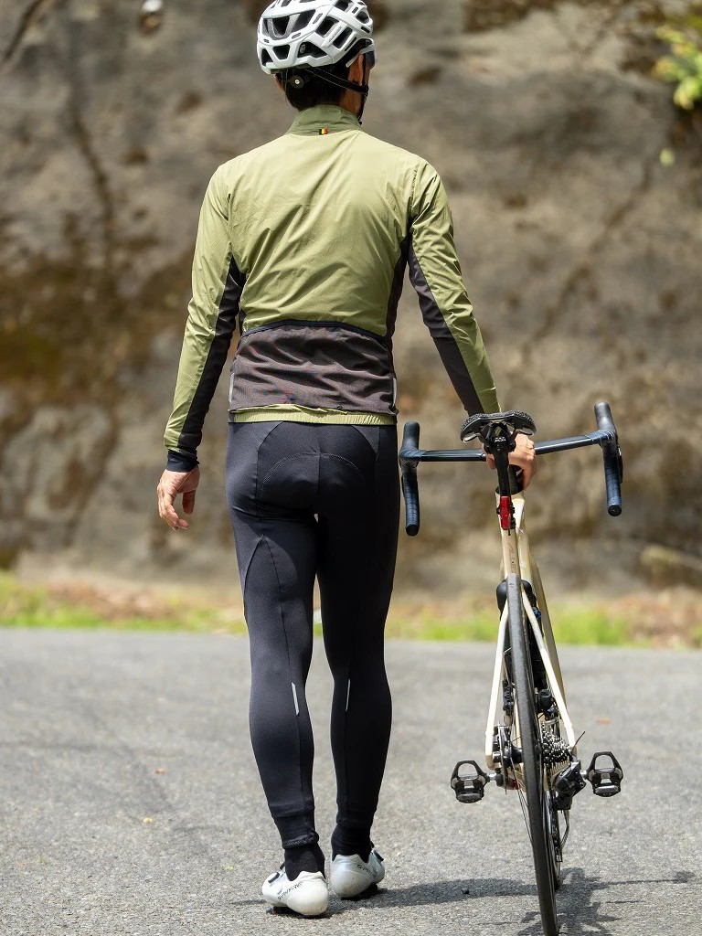 撥水性とストレッチ性に優れた旭化成「LEOFEEL」リップストップ素材を