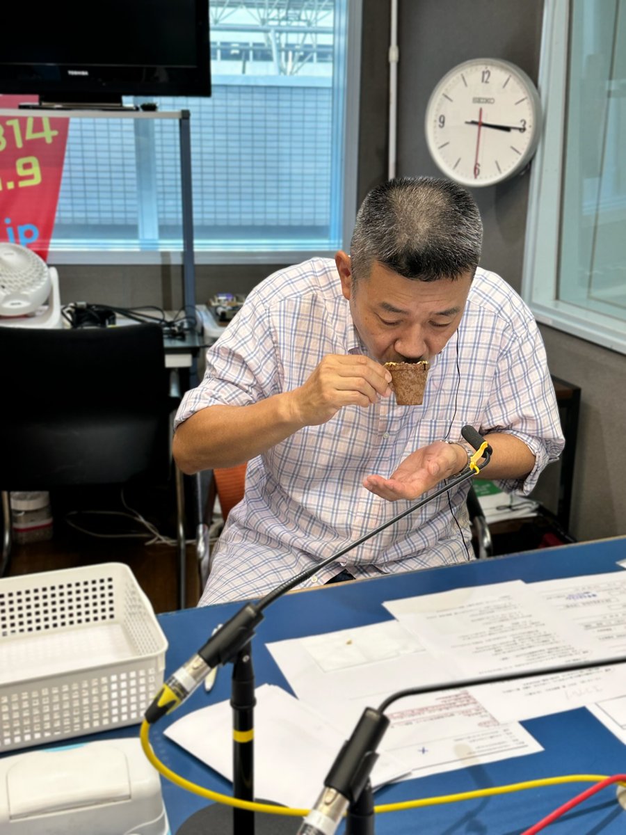 daikichi_obc's tweet image. 💐本日のゲスト💐
テンセンス株式会社 林真智子さん
スタジオにお越しいただきました!
食べられるカップ
"#エコプレッソ "を作られました☕️
今回10/25(土)のOBCラジオまつりで
#わらだい とタイアップ🤝💖
聞き逃した方はこちら👇
📻 radiko.jp/share/?t=20251…
#わらだい #ラジオ大阪
