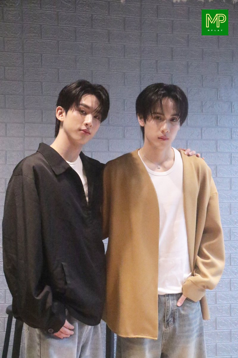 MPlay_2021's tweet image. "เซิร์ฟ-จาว่า" เดินสายโปรโมท ซีรีส์ “ไหนใครว่าพวกมันไม่ถูกกัน Head 2 Head : The First Round” #H2Hseries
#SurfJava #เซิร์ฟจาว่า #swensurf #javabh