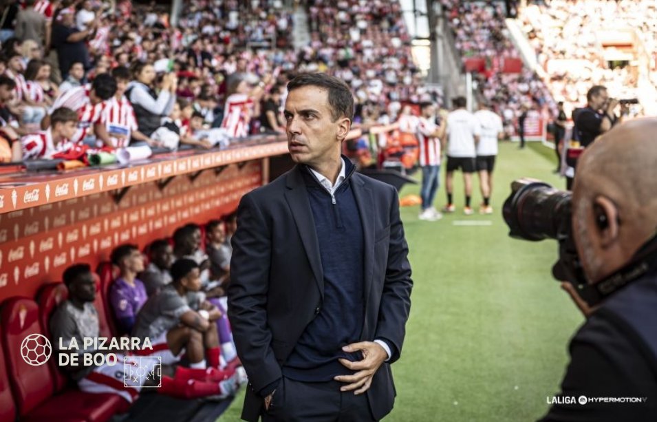 Sporting- Racing

Borja Jiménez minimizó las virtudes del Racing de Santander en su debut con el equipo asturiano.

Minimizar virtudes del rival y sencillez en la primera victoria de Borja en su nuevo banquillo.

Analizamos un poco lo que fue la primera parte.

[Hilo]