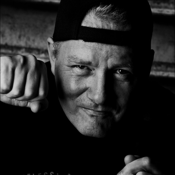 thedjbrisk's tweet image. I&apos;m deeply saddened to hear the tragic news that Mokum Records legend, @djchosenfew has passed away 😥A great talent, Hardcore legend and a good friend. Rest in peace, Francois; you will be sorely missed. My condolences to family, friends and fans 💔