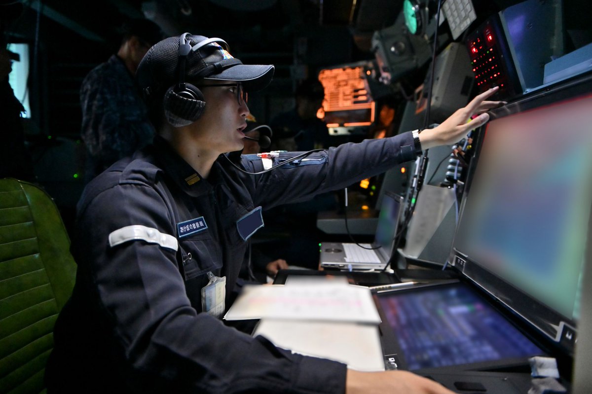 JMSDF_SDF_ENG's tweet photo. From Oct. 5 to 8, JS Akebono, being deployed under IPD25, conducted a multi-lateral exercise with Royal Navy, Royal Air Force, Indian Navy and Royal Norwegian Navy in Arabian Sea.🇯🇵🇬🇧🇮🇳🇳🇴
#FOIP #OPHighMast #PWLS https://t.co/tGaGbXLqpy