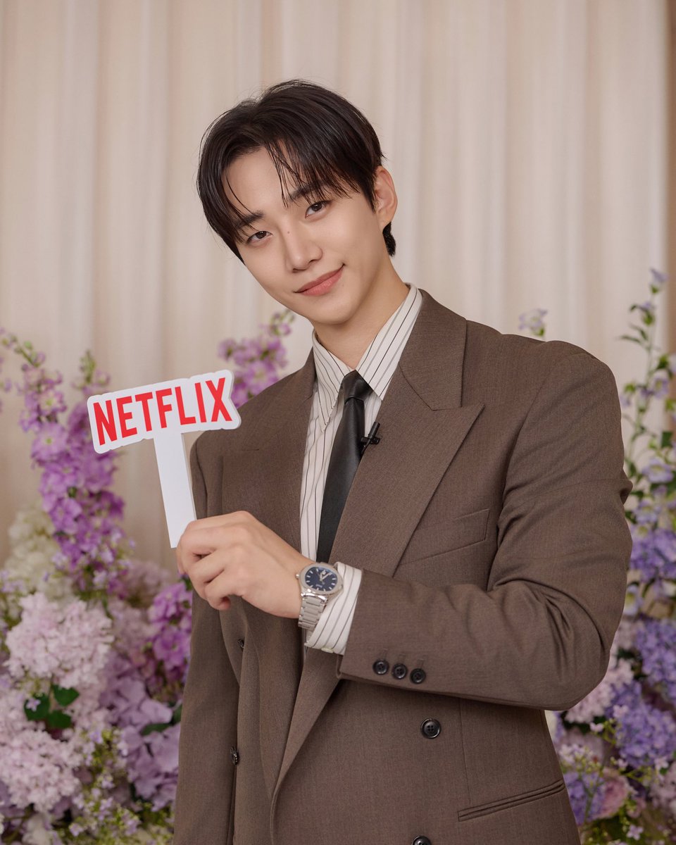 넷플릭스 1위에 오른 <태풍상사> 👏
이준호 배우와 함께 지금 넷플릭스에서 🌀

#이준호 #LEEJUNHO
#태풍상사 #TyphoonFamily
#O3Collective #O3CLTV