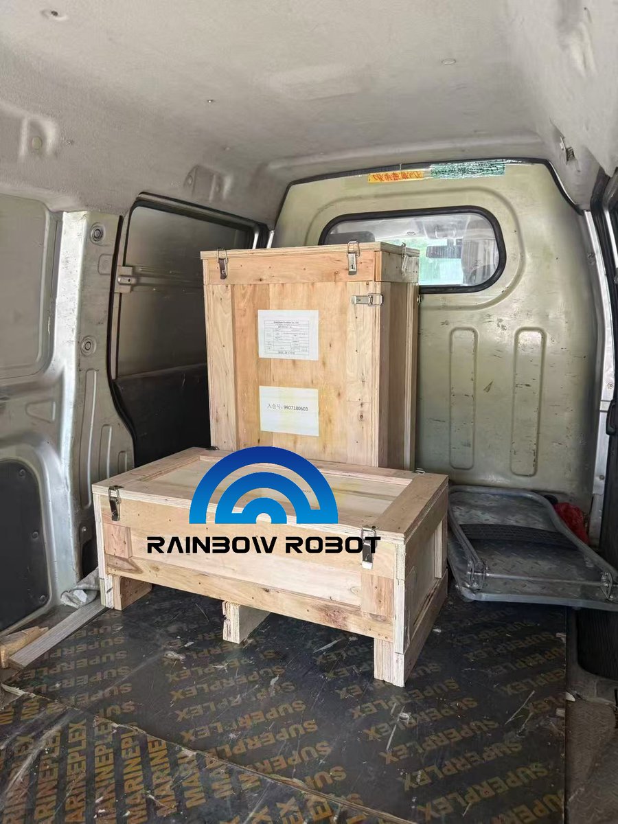 RainbowRobot123's tweet image. We’re shipping another batch of 100% custom AGV systems to a leading U.S. AGV company! We don’t just stop at hardware—both software and hardware can be fully tailored to match your unique operational needs. #CustomAGV #HardwareSoftwareCustomization #RainbowRobot #Innovation