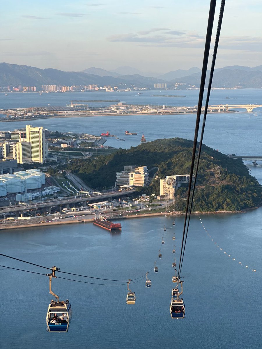 昨日友達と遊びに行って、香港の景色は相変わらずきれいです🤩