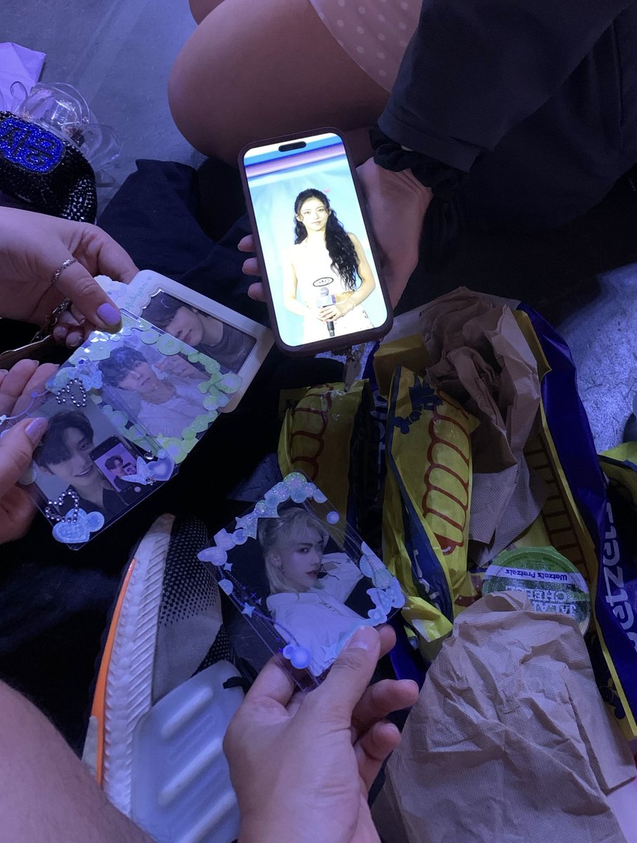 1994won's tweet photo. @kconusa most importantly, i got to see my family and realize how much i missed kcon
i was finally able to tell ricky how he made me love life again
and i fell in love with nmixx completely 
#KCONin3Lines https://t.co/tncdCZGsez