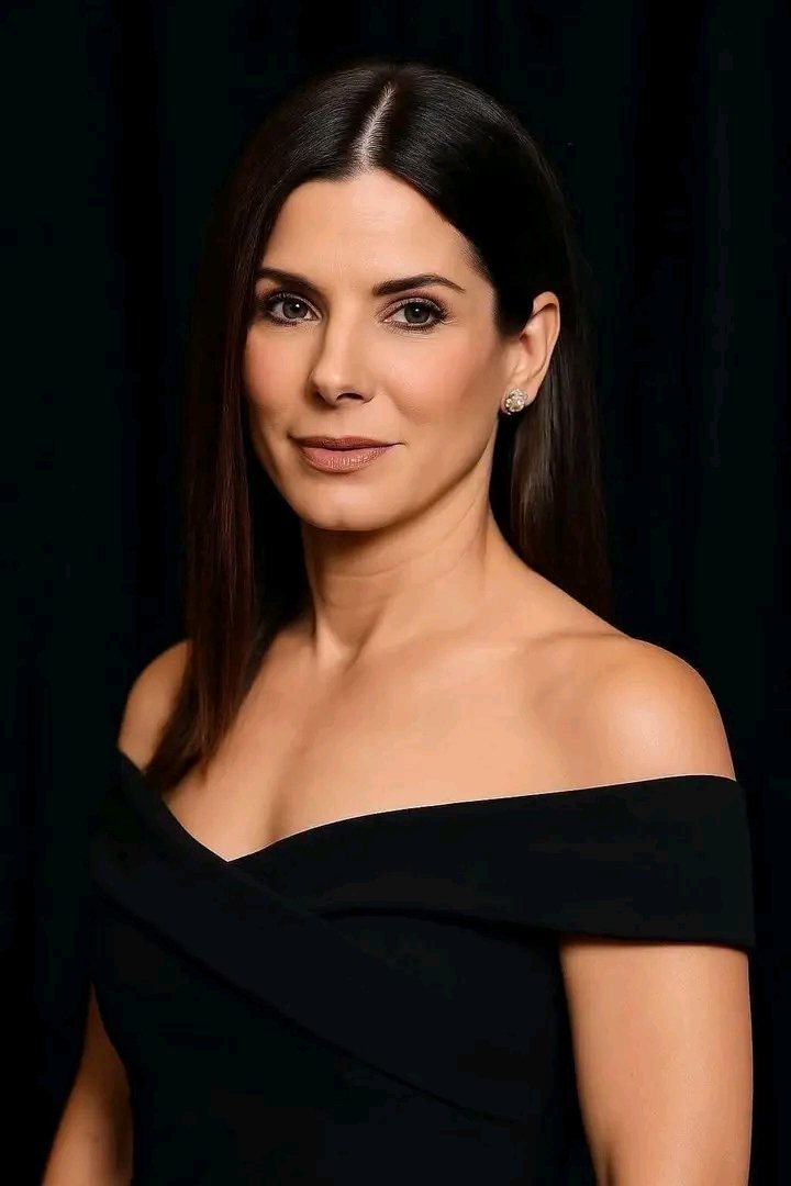 <a href="/Sandrbullocks/">Sandra Bullock</a>