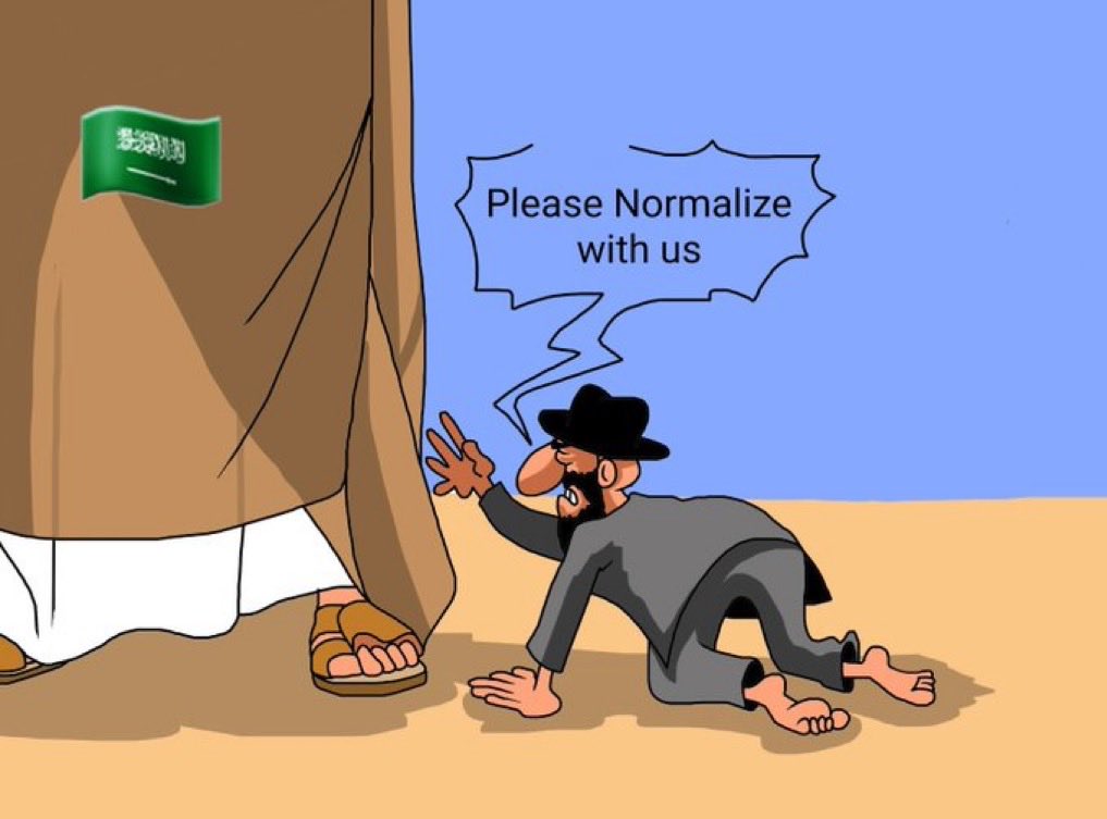 إسرائيل تُلاحق السعودية منذ سنوات من أجل التطبيع، وتُصرّح بذلك بشكلٍ متكرر وواضح.

خلاصة زيارة ترمب إلى إسرائيل:
الجميع شكر ترمب… وترمب شكر ولي العهد الأمير محمد بن سلمان.

#ترمب #إسرائيل #السعودية #التطبيع #محمد_بن_سلمان