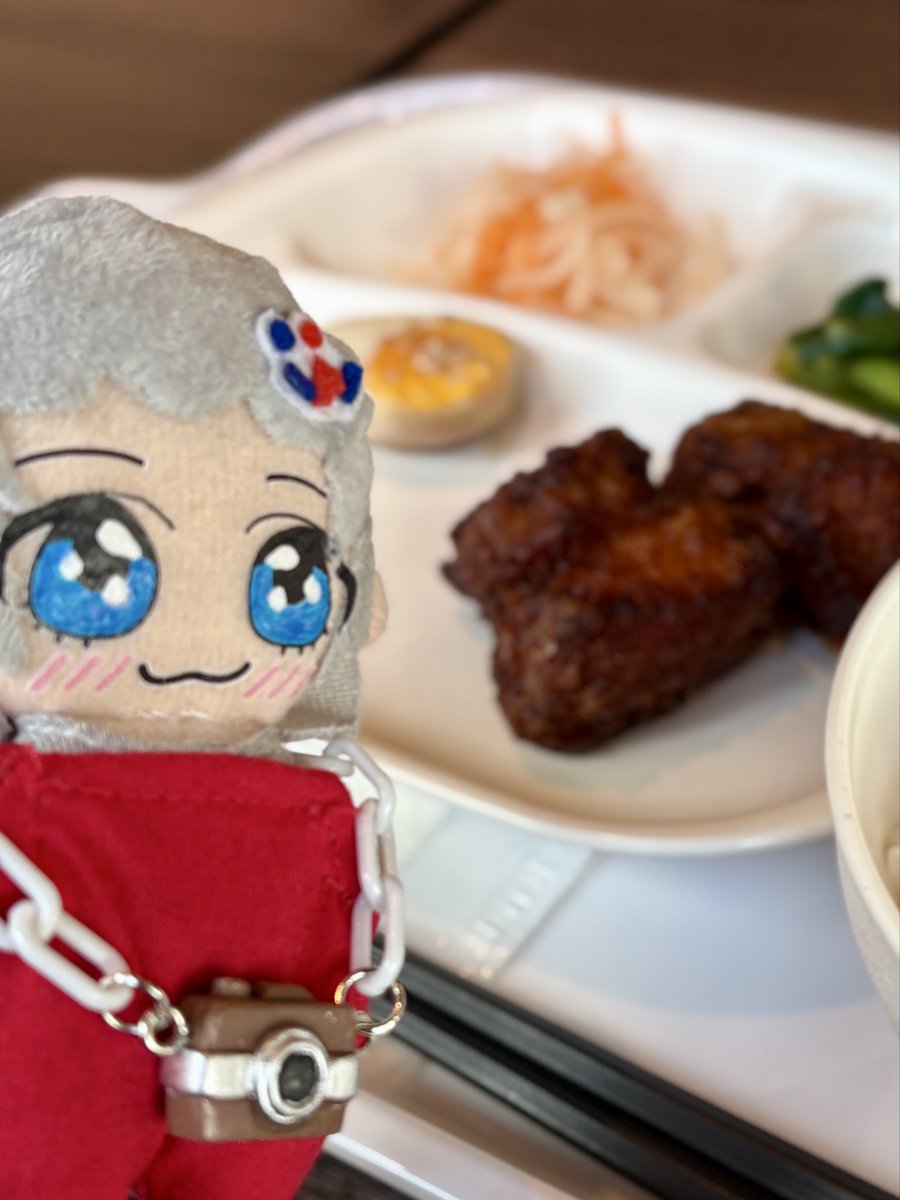 Sukino_Waka's tweet photo. お昼ごはんを激写だよううう〜〜〜！！！
とっても美味しいんだぁ💕
 #がんばれワカちゃん https://t.co/5eWo5p1eQH