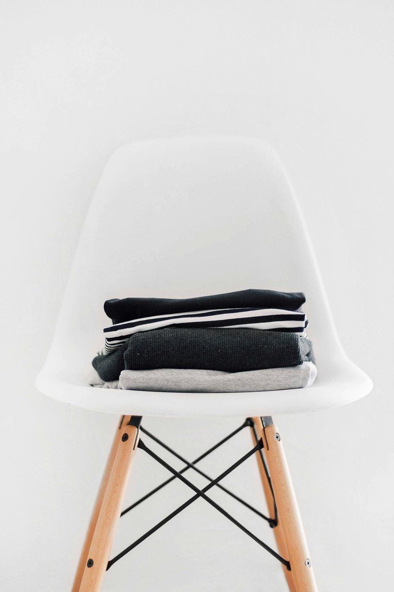 giftwarm_com's tweet image. Less clutter, more comfort 🧶
Your everyday essentials, ready for whatever the day brings ☕
#GiftWarm #ModernBasics #CozyWardrobe #TimelessComfort #EffortlessStyle