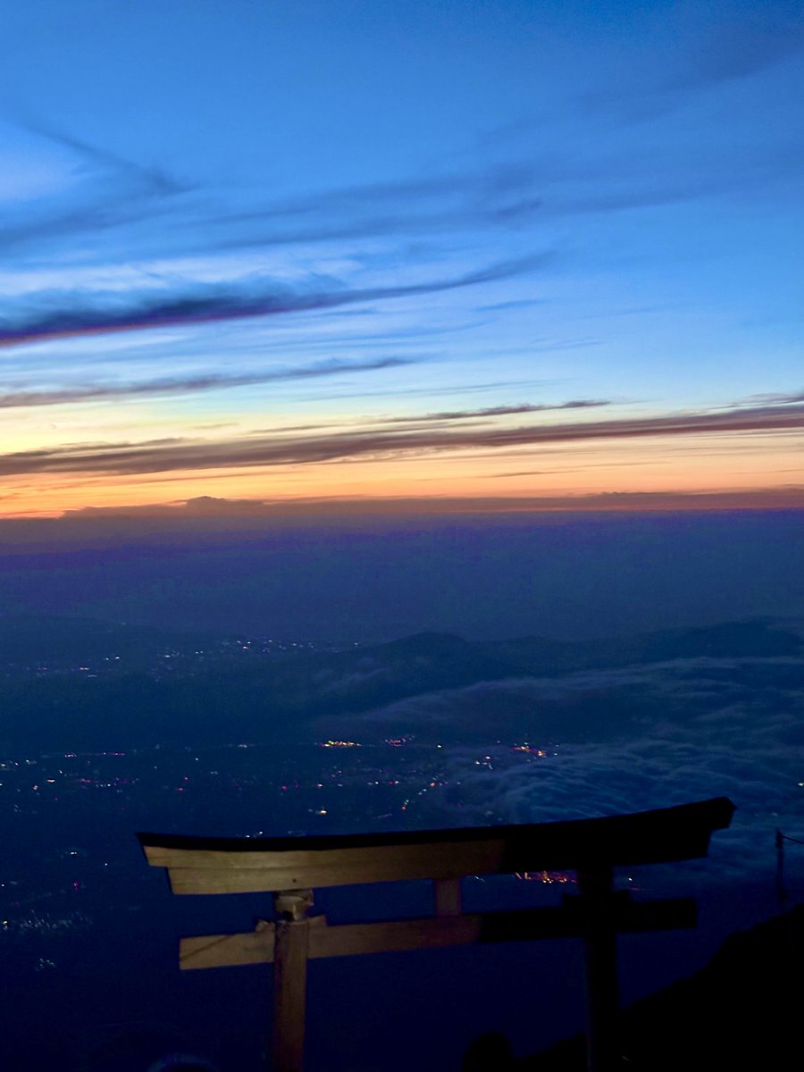 日本のてっぺんから見た景色 街並みが星の様だった。