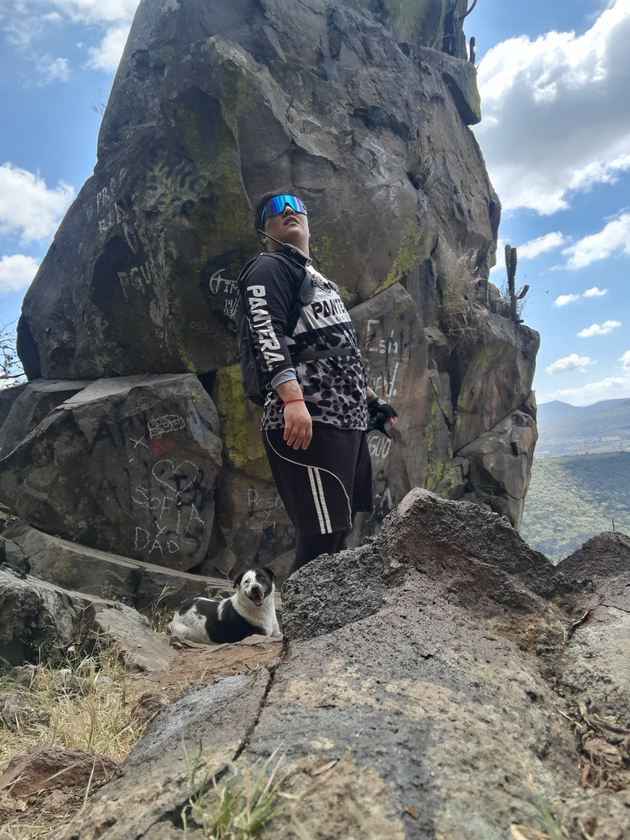 Nani_Hdz28's tweet image. El Vigilante #MiMundo🌎⛰️ #Terapia 🍃 #CiclismoDeMontaña🚵
