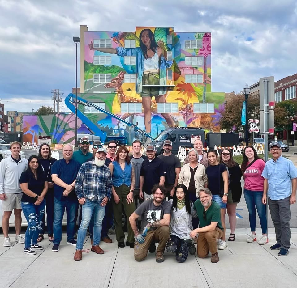 When you let artists turn one of your properties into a 6 story landmark.
“Hitchhiker” by Osiris Rain and Emily Ding, on The U, Springfield MO.