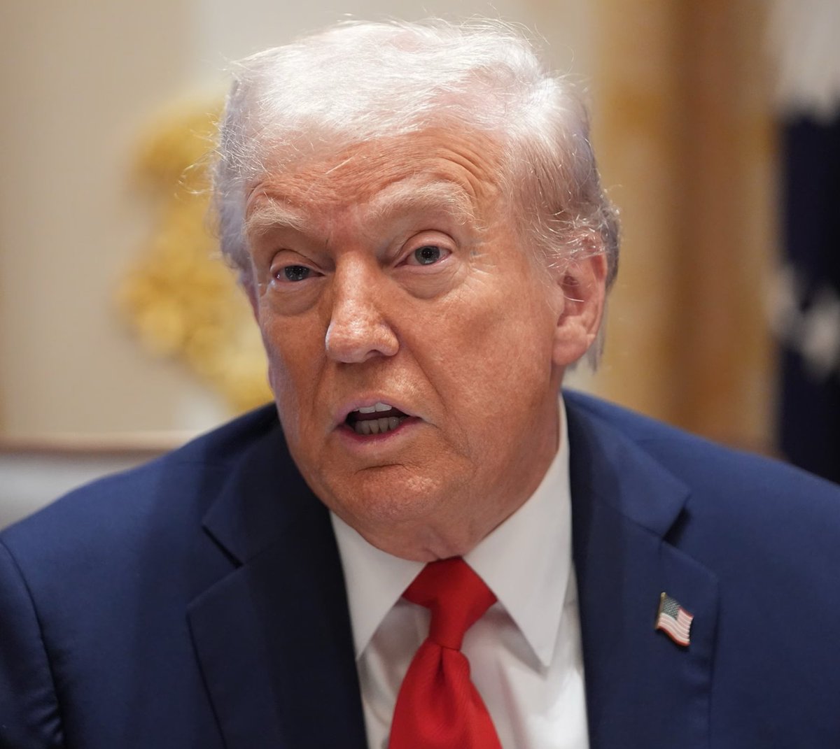 WatcherGuru's tweet image. JUST IN: 🇨🇳🇺🇸 China says it will "fight to the end" if US wants a trade war.
"If you wish to negotiate, our door remains open."
