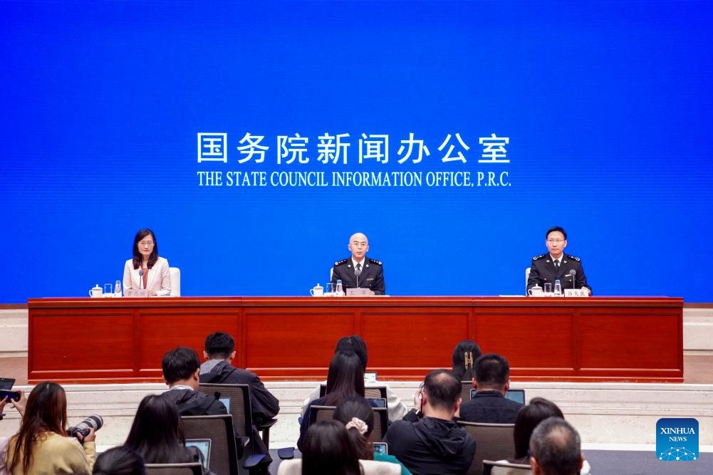 macroschema's tweet image. India should learn from China how to organise proper press conferences