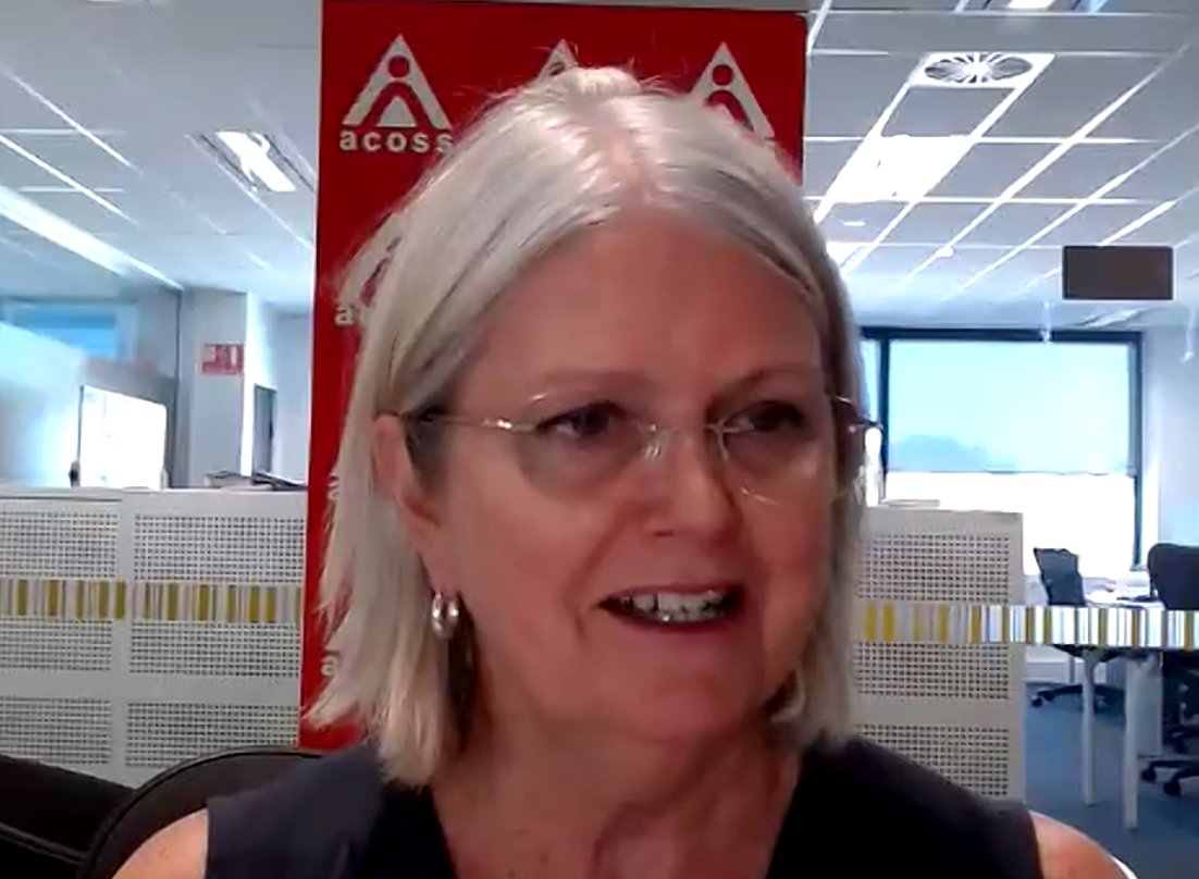 Zoe Staines tweet media