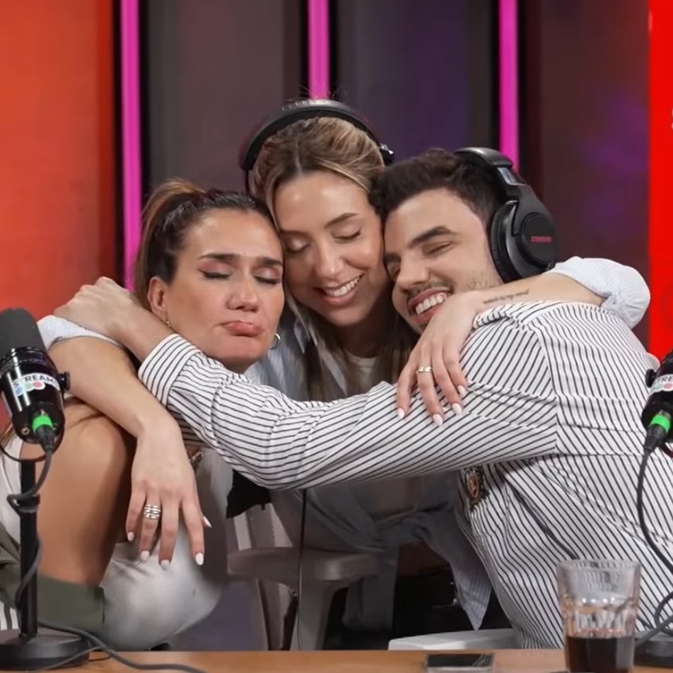 cmdeluzu's tweet image. terminó EL REACT que hizo reír a miles de personas cada noche, y por eso en IG les deje momentazos recopilados del react ❤️
GRACIAS!!!! #ReactLaVoz