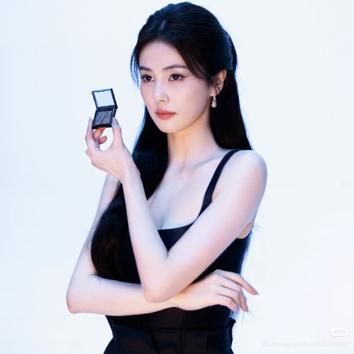 bailuniverse's tweet image. bailu for chantecaille