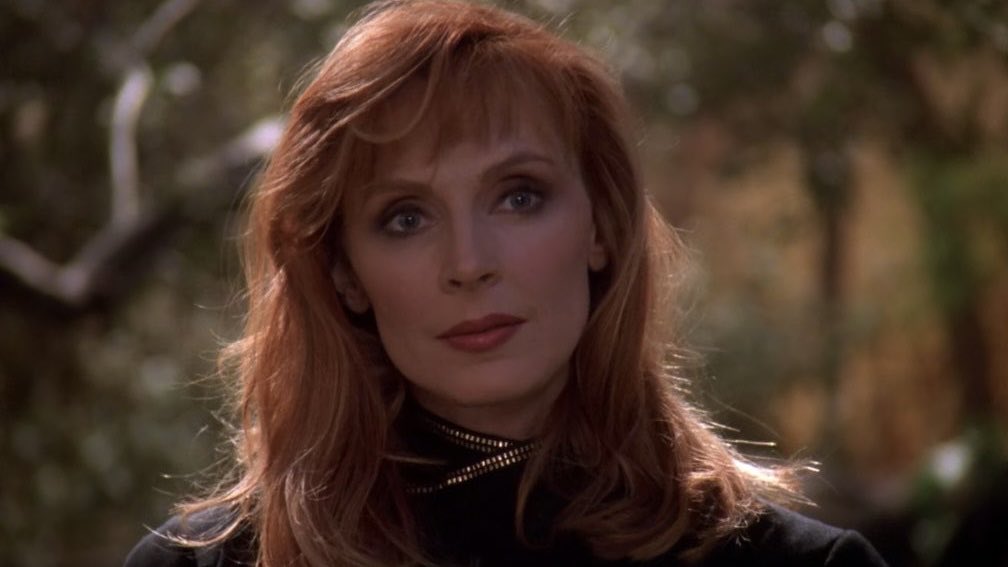 jaden1342's tweet photo. DAY 9️⃣2️⃣6️⃣ OF #HAIKU -
Penny for your thoughts
It’s what the doctor ordered
Tell me where it hurts
#STARTREKLEGACY #BELOUD🖖
#BevCrusherDay #BeverlyCrusherDay
#GatesMcFadden #DrCrusher #SpaceMom https://t.co/Q1TlLYEqP4