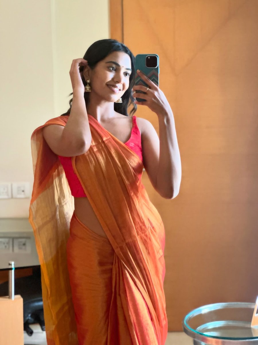 Weekendvibes_'s tweet image. Shivathmika Rajashekar ❤️🥰

#Shivathmika #ShivathmikaRajashekar