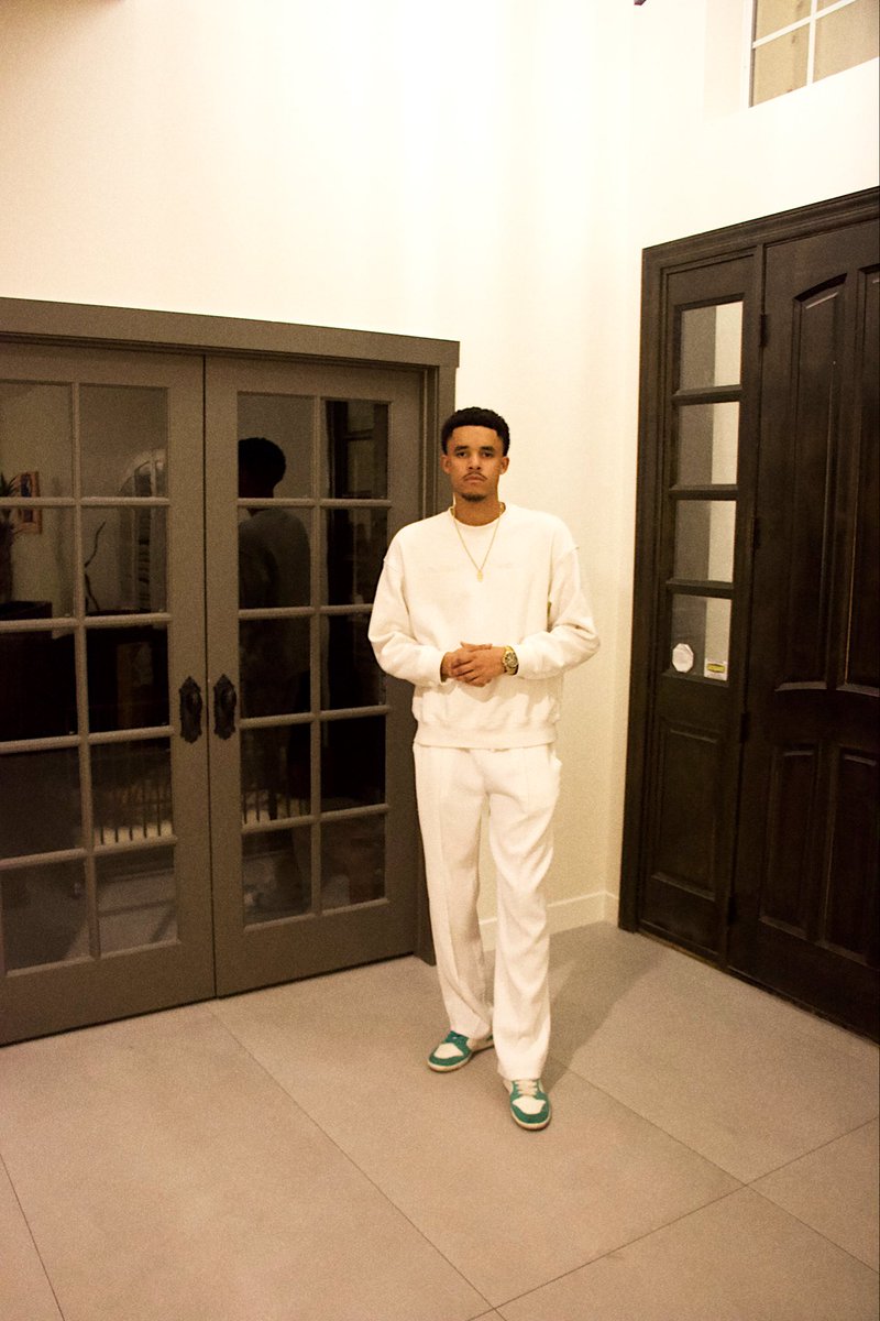 Docseason tweet media