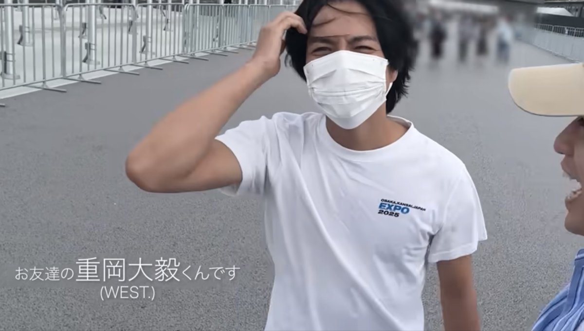 cdhx7al2keVTeOX's tweet photo. けんしげ万博デート⁉️
大阪関西万博になんと中島健人とWESTの　重岡大毅が来阪してる。
今回はプライベートで遊びに来た！
毎日、大阪は芸能人だらけだな。
 https://t.co/ljC1bk3Sym @YouTube https://t.co/4KeLIJ3CgB