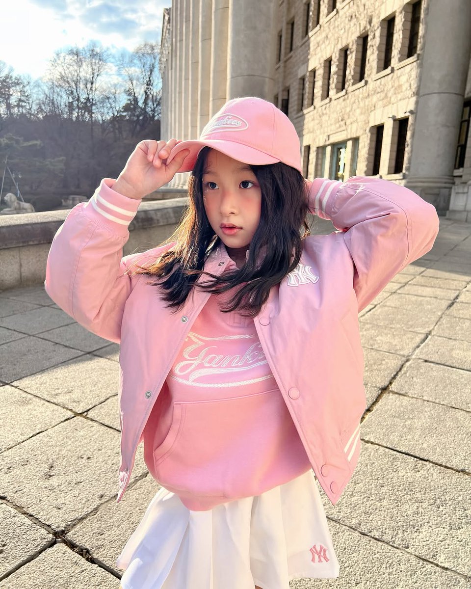 alarickiddos's tweet photo. Anter si bocil yang mau event Halloween di sekolah. Pada semangat abizzz, gaskeun kita berangkat 👌🏻😎 https://t.co/ypRMLQgqAe