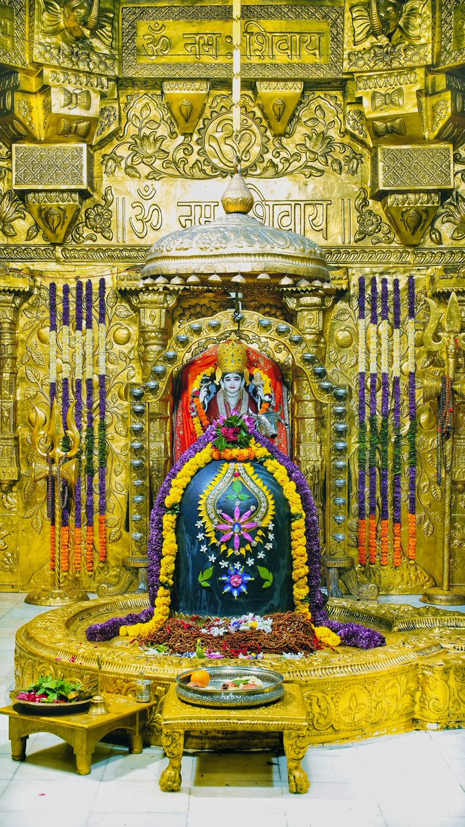 alokKum2021's tweet image. श्री सोमनाथ महादेव मंदिर,
प्रातः श्रृंगार दर्शन 🙏🚩