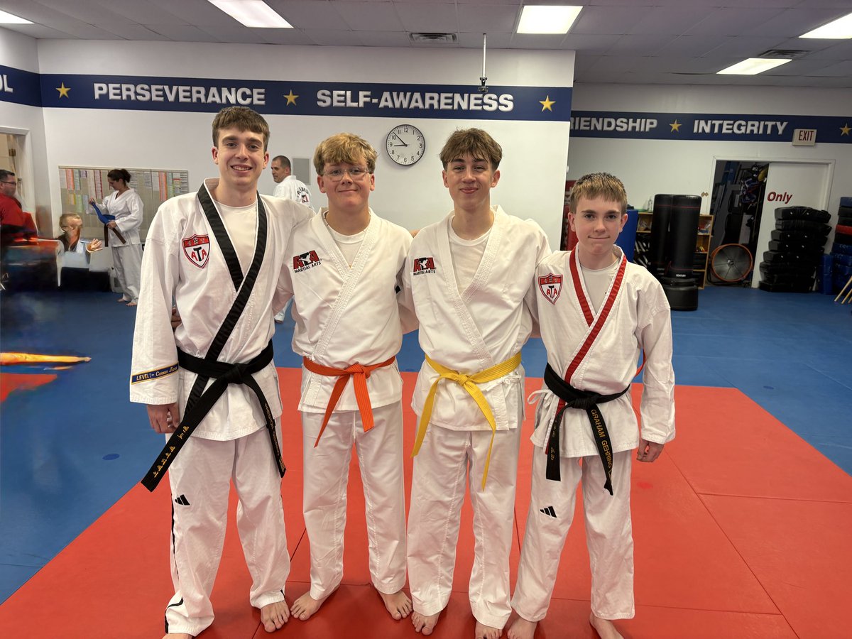 MentorATA's tweet image. Teens and adults kicked off testing week 🥋